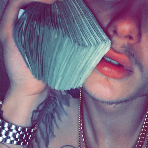 Meet your Posher, Kembo - Picture 1 of 1